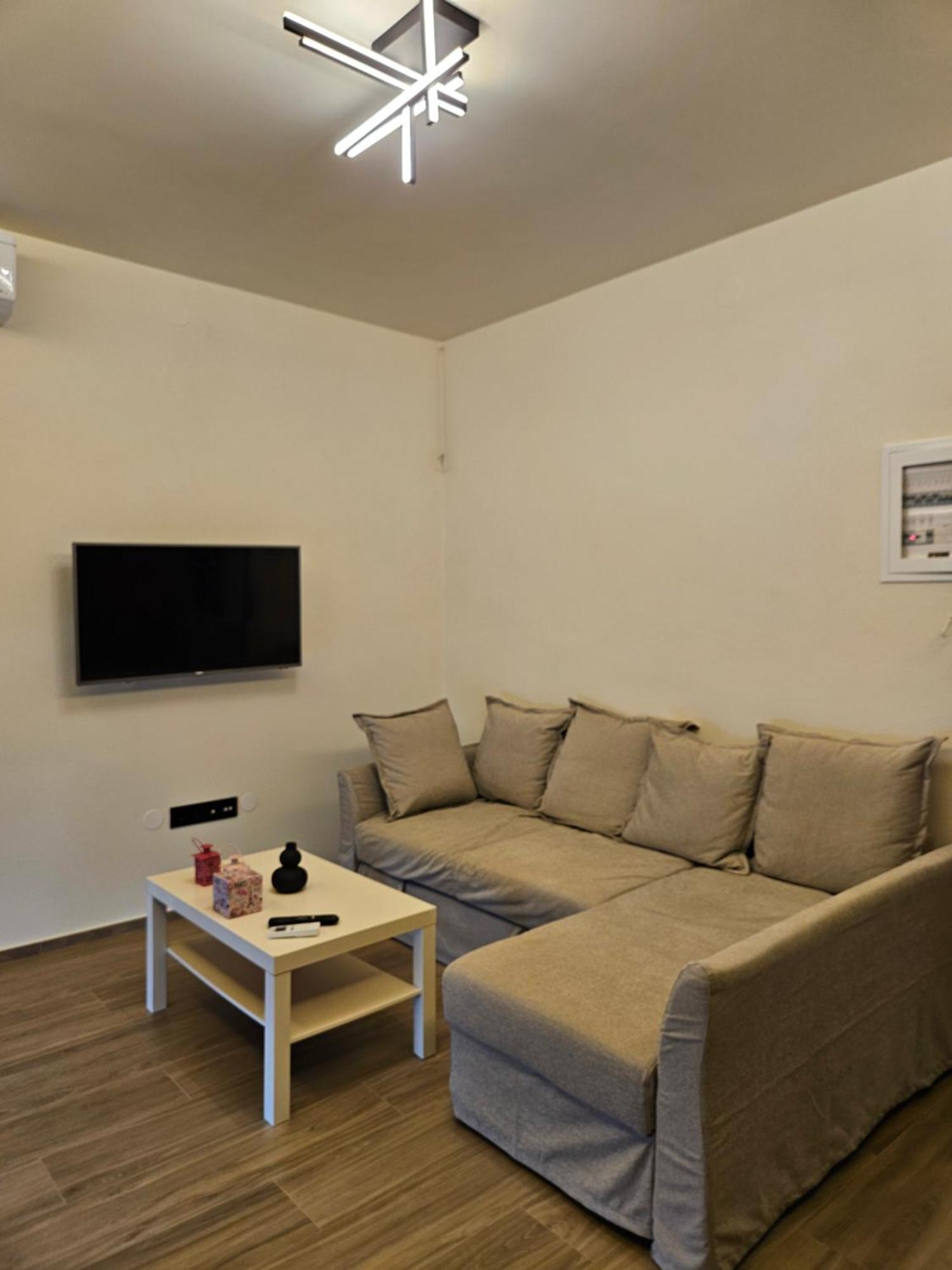Jk Luxury Apartments Néa Khilí 外观 照片